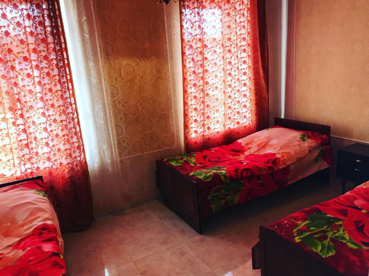 Hayq Guest House Goris Exterior photo