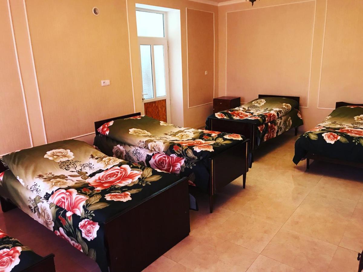 Hayq Guest House Goris Exterior photo
